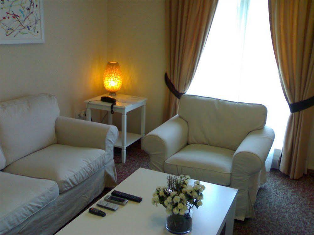 La Palace Suites Sisli Istanbul Exterior foto