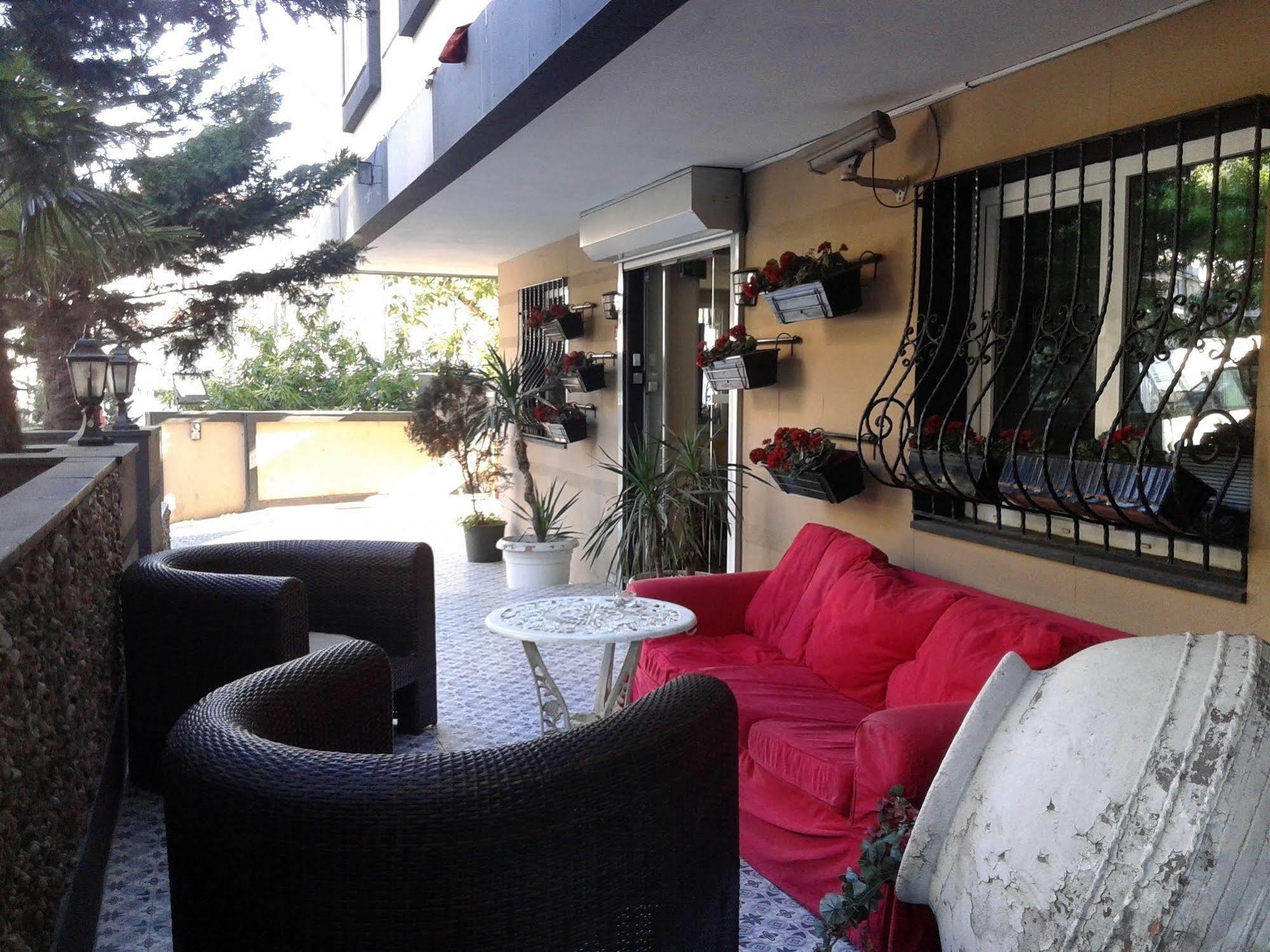 La Palace Suites Sisli Istanbul Exterior foto